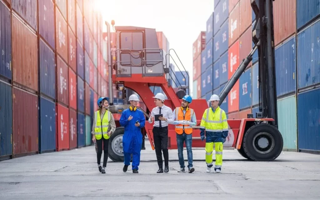 El peligro de la informalidad: Un riesgo sistémico para la operativa portuaria